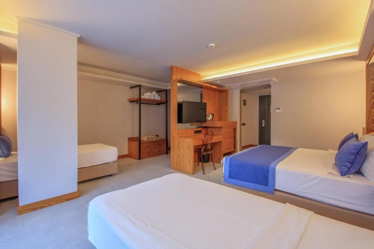 Orka World Hotel&Aquapark Öludeniz 4*,