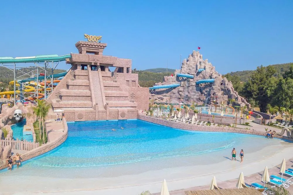 Orka World Hotel & Aquapark Oludeniz